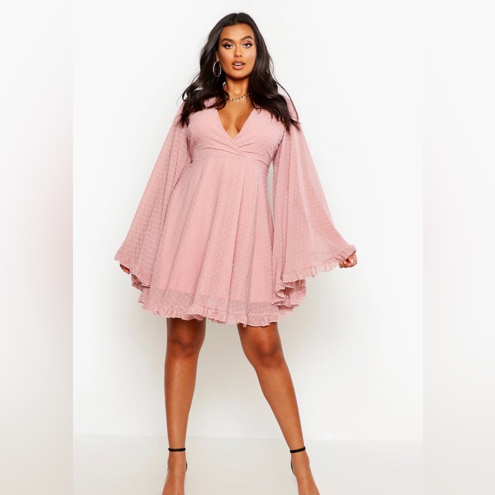 Boohoo Rose Dress Plus